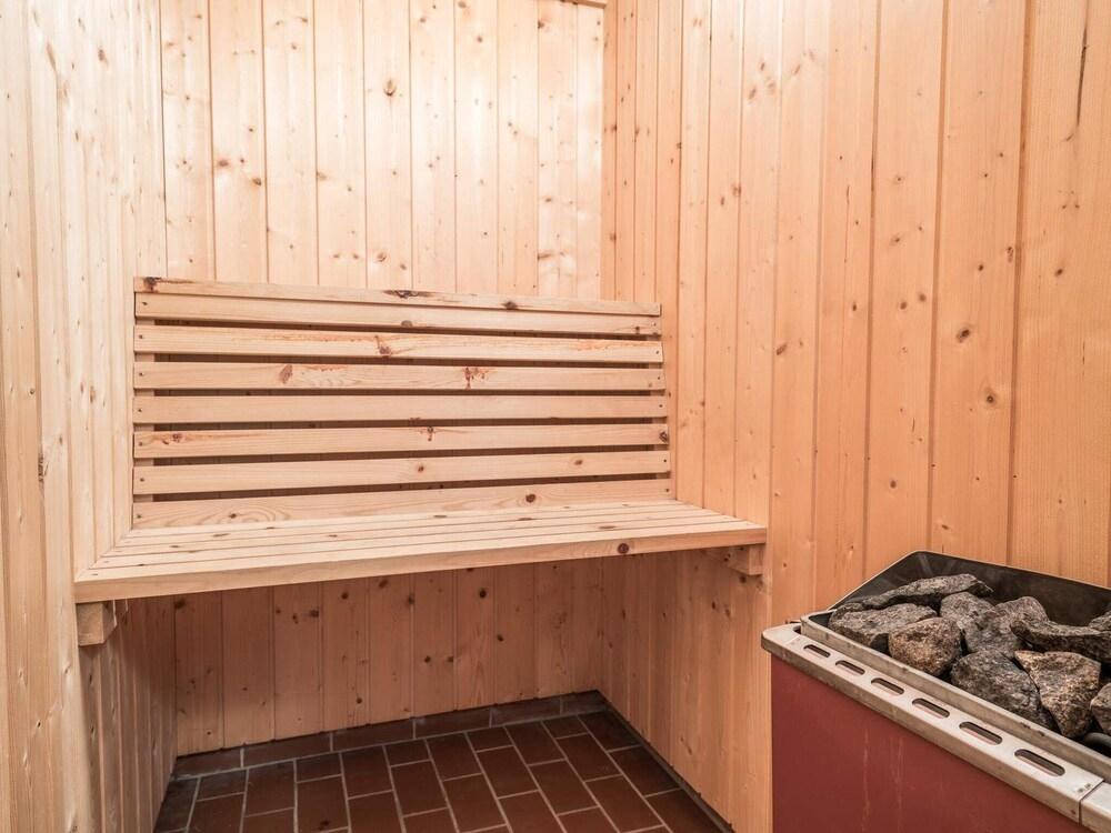 6 Person Holiday Home in Hemmet - главное фото