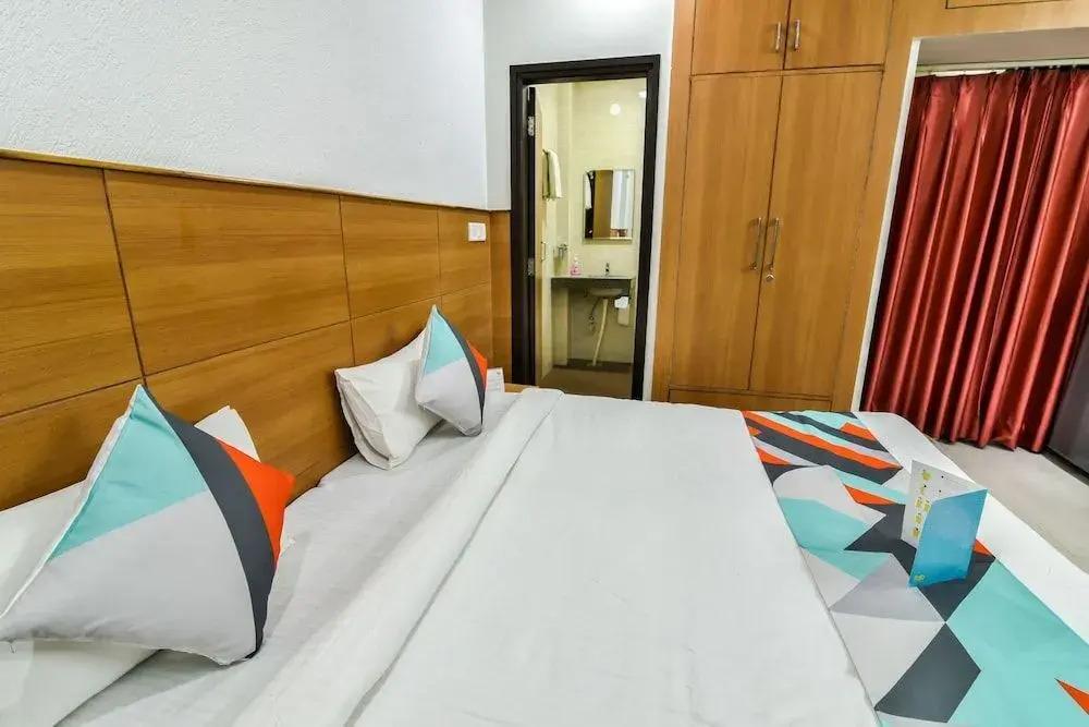 Hotel Aerosky Gurgaon by FabHotels - главное фото