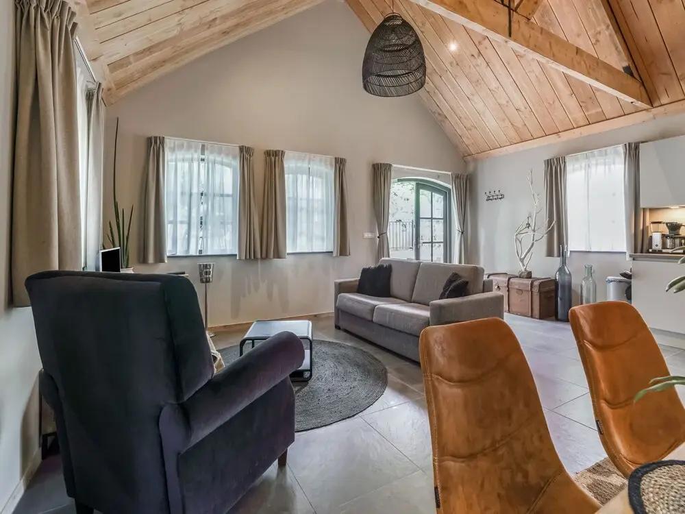 Spacious Holiday Home the Centre of Grubbenvorst - главное фото