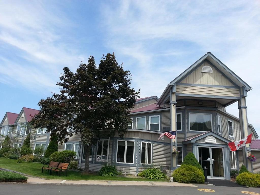 Granite Town Hotel - главное фото