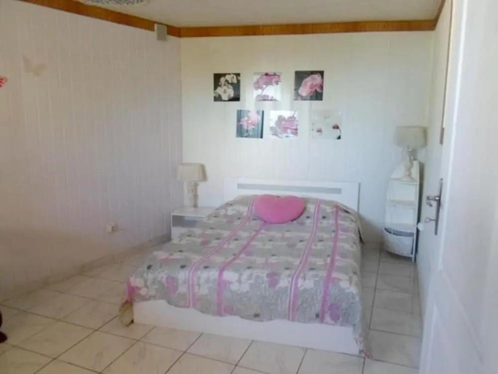 House With 2 Bedrooms in Petite Ile, With Wonderful sea View, Enclosed - главное фото