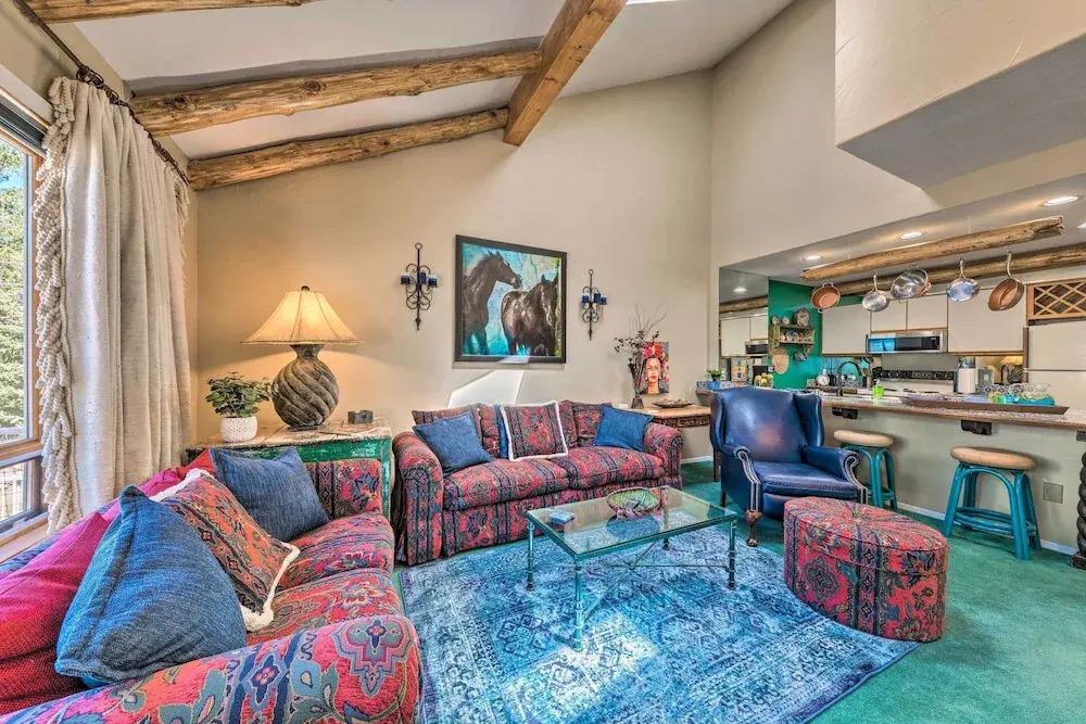 Eclectic Home w/ Deck: 4 Miles to Ski Cloudcroft! - главное фото