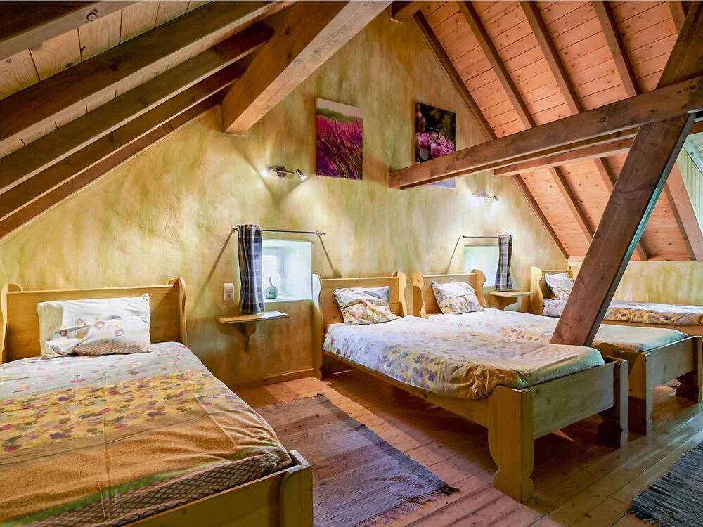 Pleasant Holiday Home in Weywertz near the Lake - главное фото