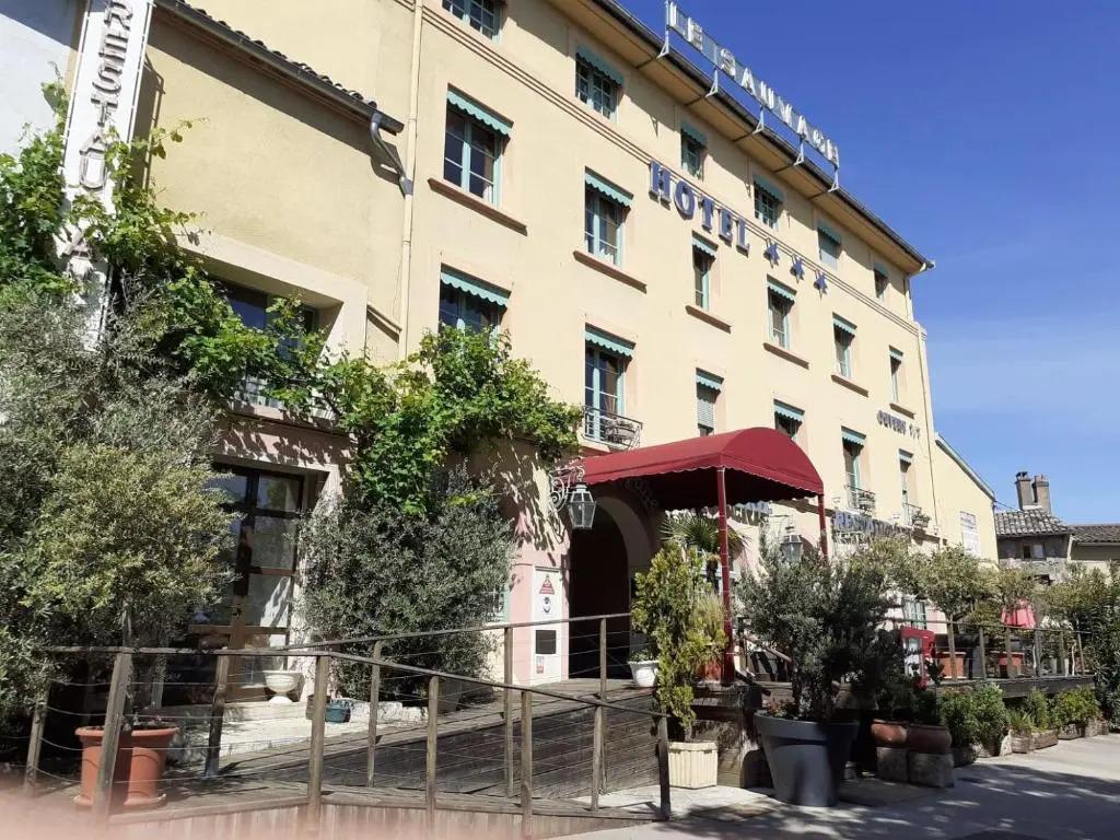 Hôtel Le Sauvage - главное фото