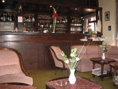 Hotel La Besace - главное фото