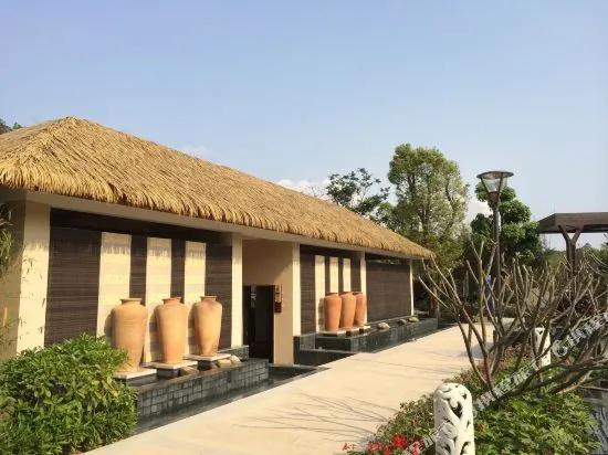 Yihe Hot Spring City Hotel - главное фото