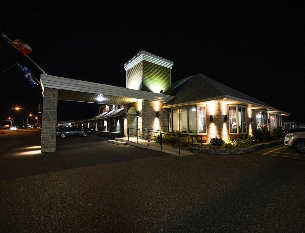 Hôtel Motel La Vigie - главное фото