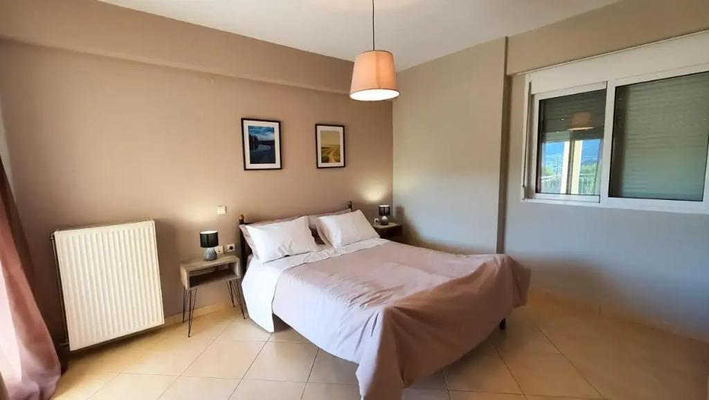 Elegant apartment with mountain view - главное фото