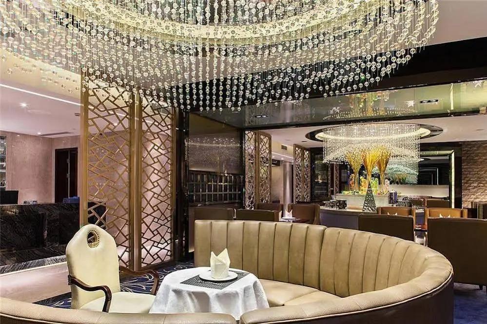 Chengdu Phoenix International Hotel - главное фото