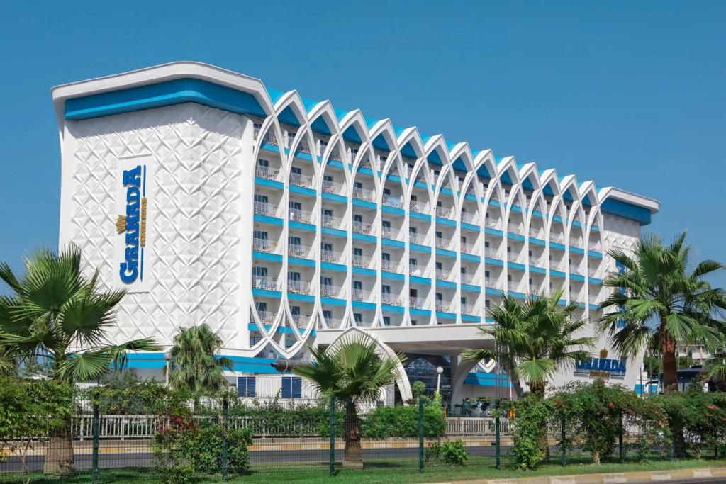 Granada Luxury Beach  - главное фото