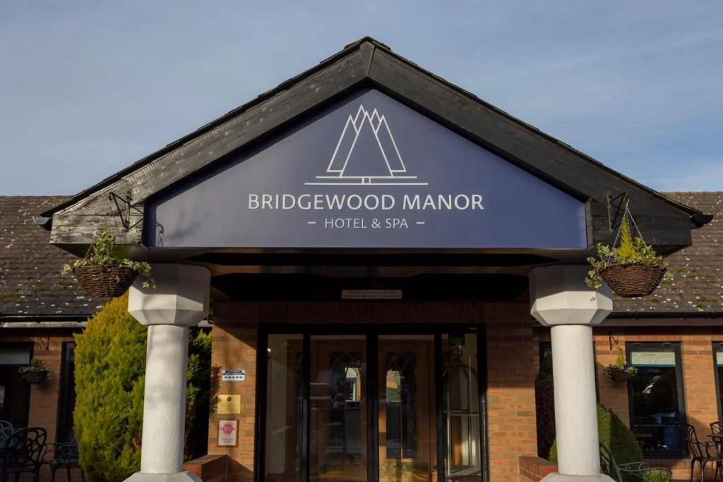 Bridgewood Manor - главное фото