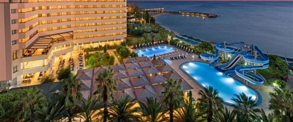 Отель Özkaymak Select - главное фото