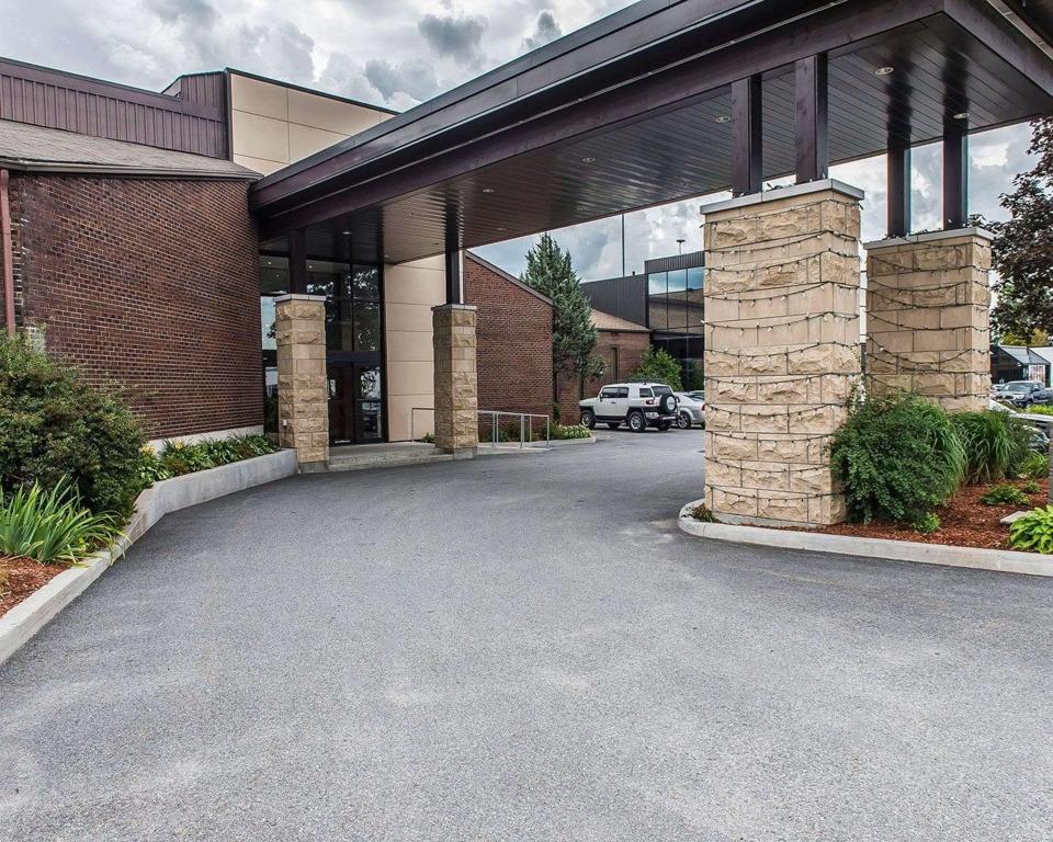 Quality Inn & Suites Gatineau - главное фото