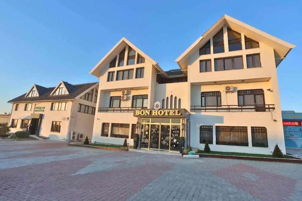 Bon Hotel City & Resort - главное фото