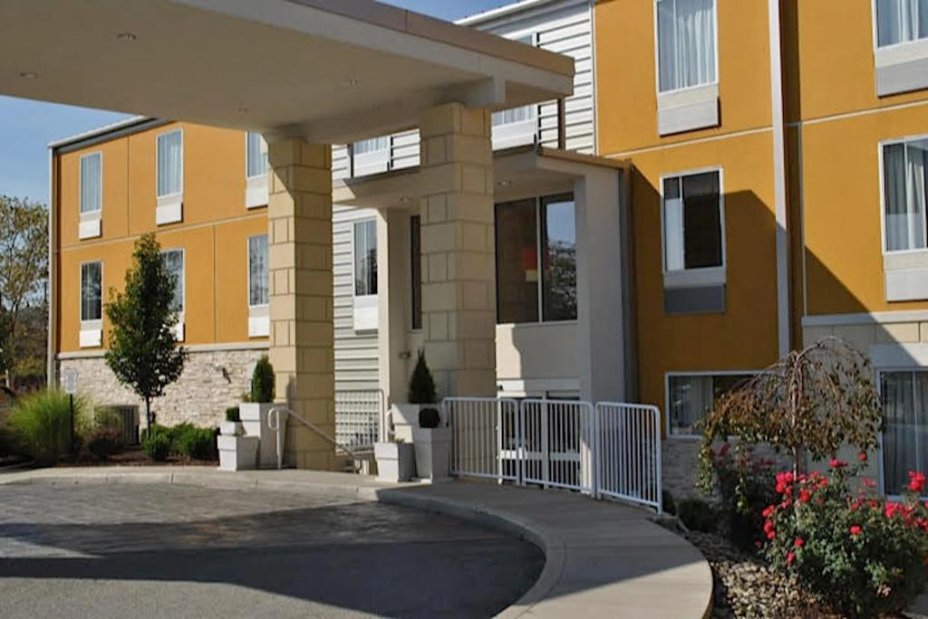 Holiday Inn Express Pittsburgh East - Mall Area by IHG - главное фото