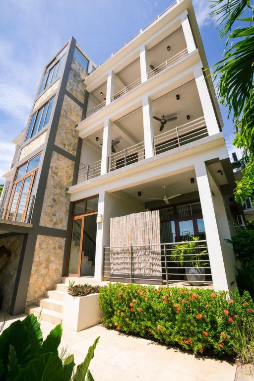 Xbalanque - главное фото