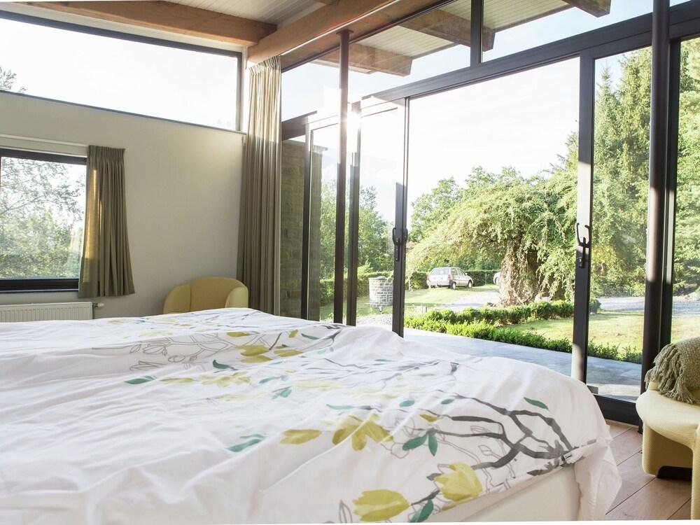 Luxurious Villa with Private Garden in Durbuy - главное фото