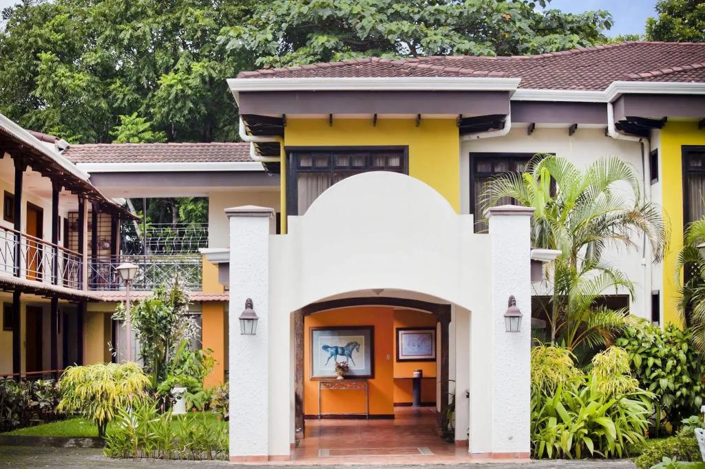 El Rodeo Estancia Boutique Hotel & Steakhouse - главное фото