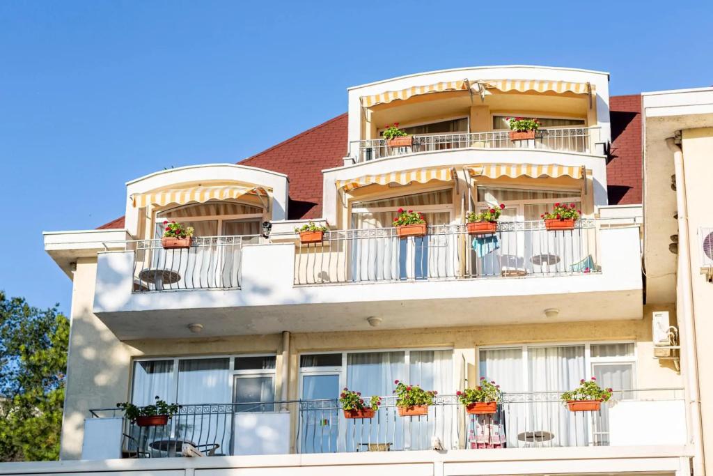 Hotel Helios - главное фото