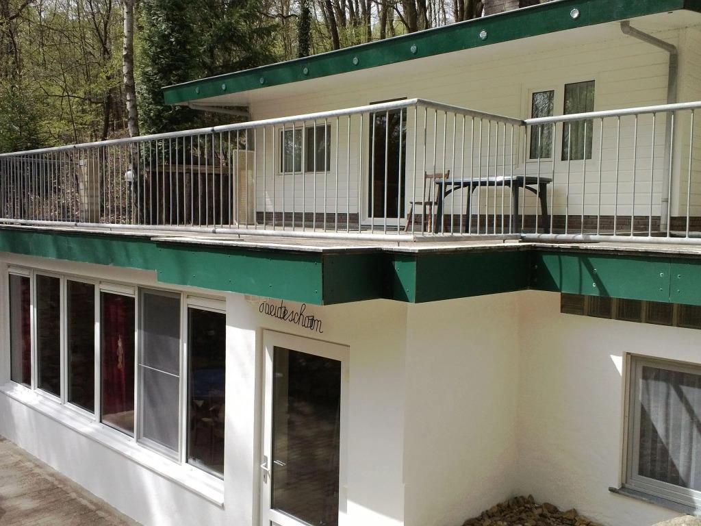 Cosy holiday home in the forests, very suitable for groups - главное фото