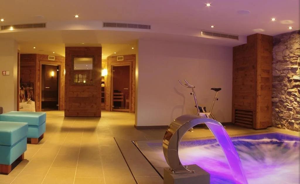 Hôtel Champs Fleuris Morzine - главное фото