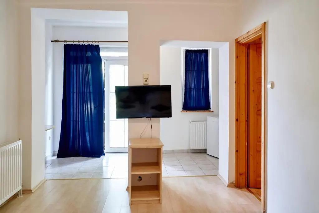 Hotel Platán - главное фото