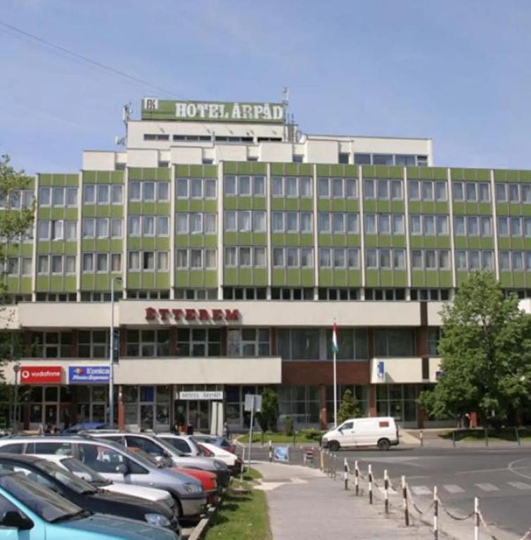 Hotel Árpád - главное фото