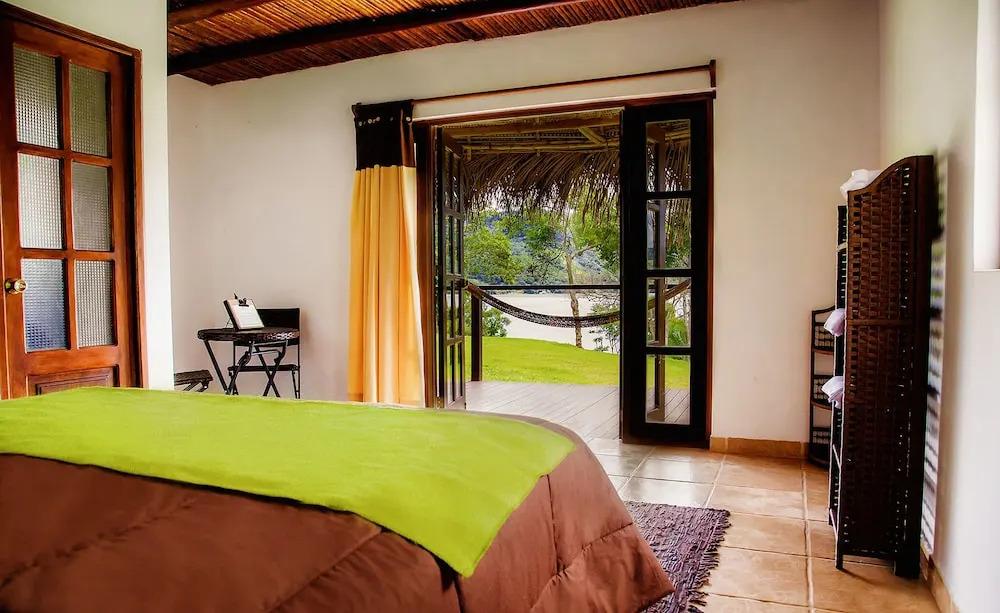 Sauce Lodge Laguna Azul - главное фото