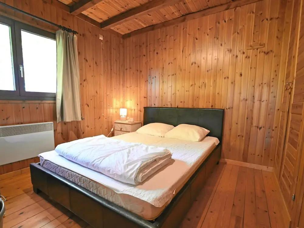 Beautiful Chalet With a Garden - главное фото