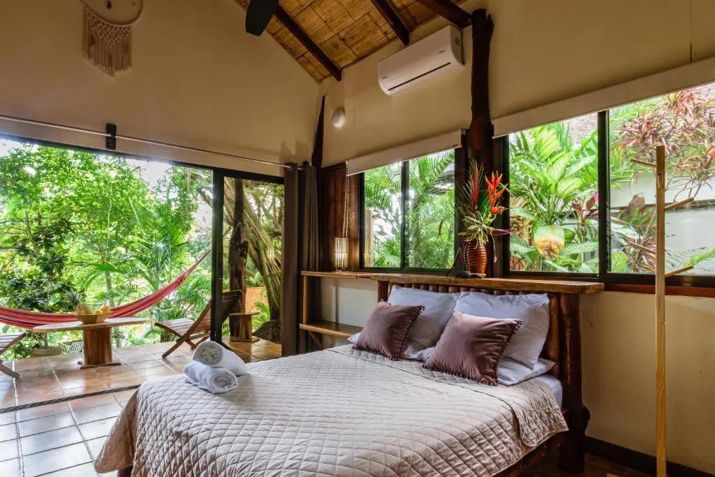 Funky Monkey Lodge - главное фото