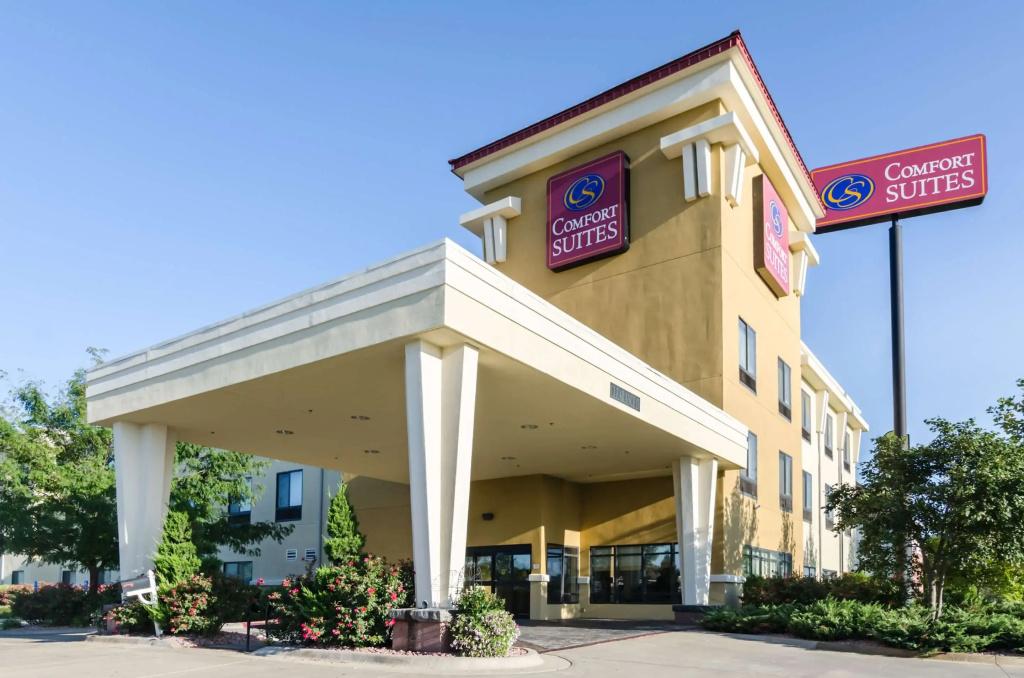 Comfort Suites Salina South - главное фото