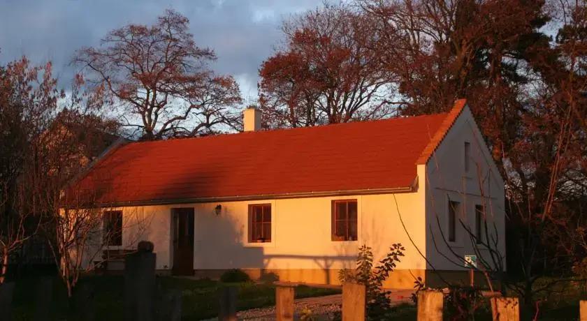 Bárókerti Vendégház - главное фото