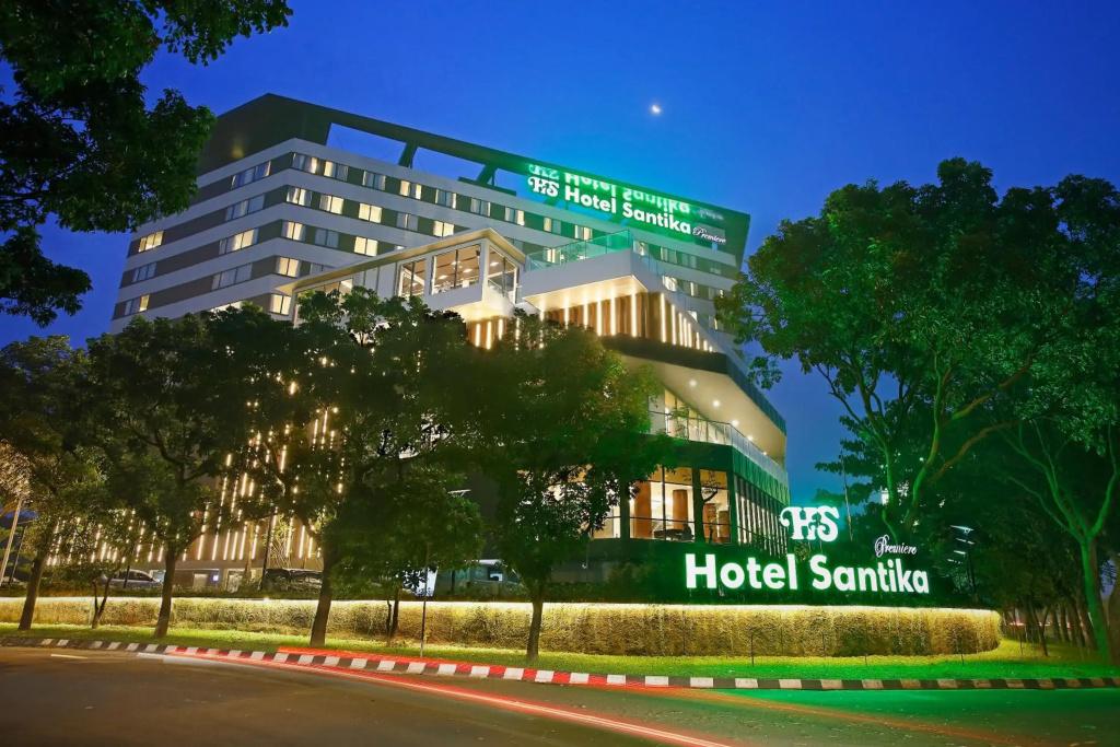 Hotel Santika Premiere Bintaro - главное фото