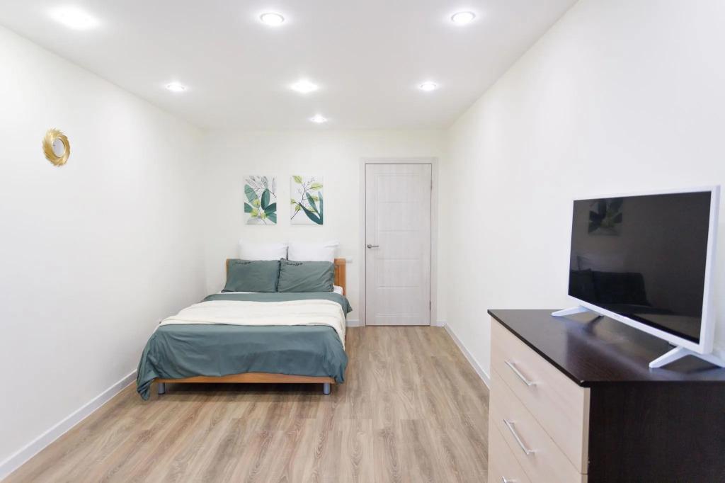 Версаль на бульваре Олега Волкова - главное фото