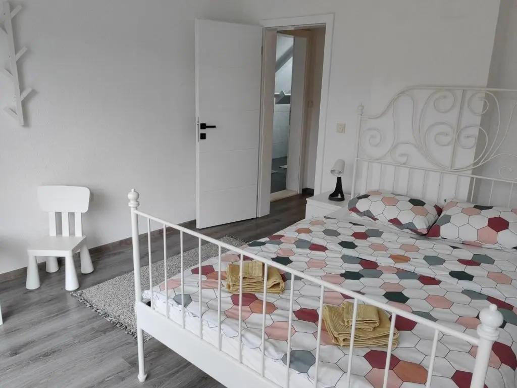 Ive Andrica 3 - главное фото