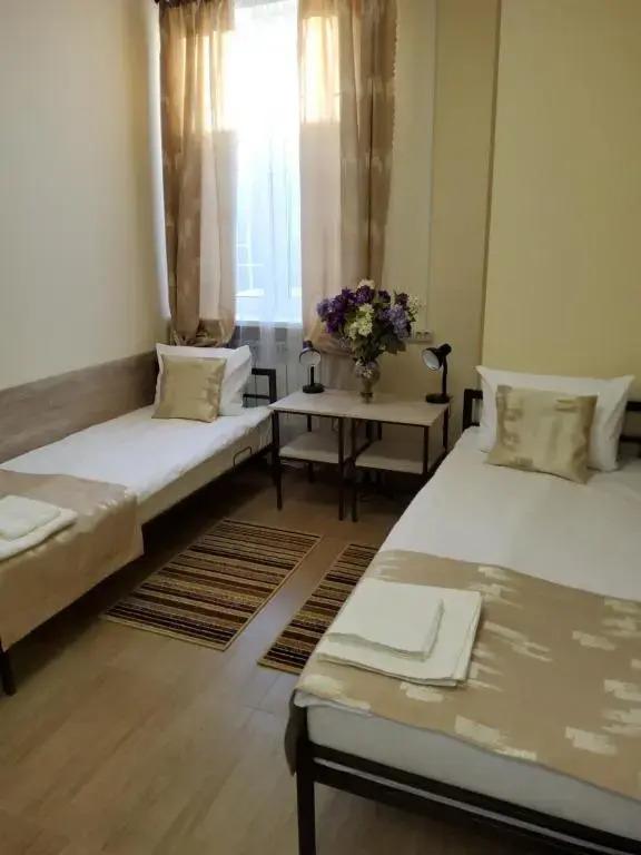 Спутник - главное фото