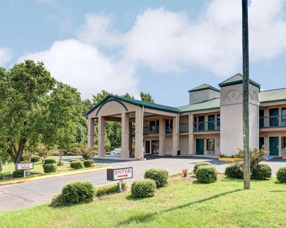 OYO Hotel Grenada West - главное фото