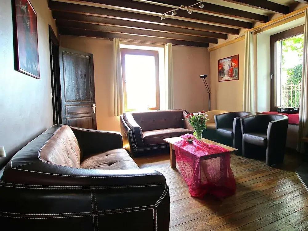 Holiday Home in Neufchateau Forest Views - главное фото