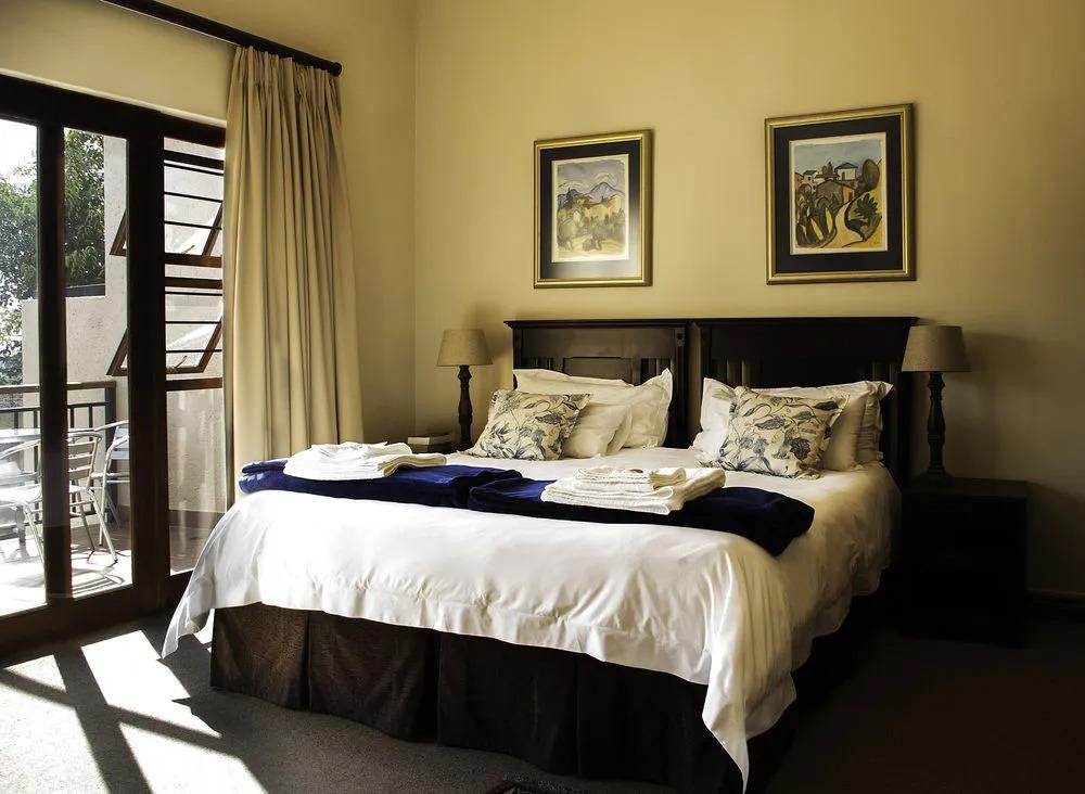 Cornerhouse on Conan Guest House - главное фото