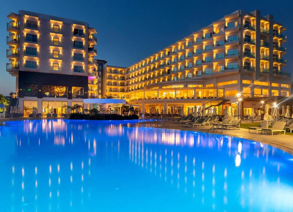 Nissiblu Beach Resort - главное фото