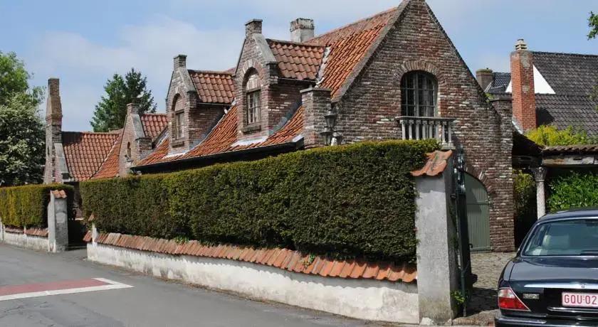 Buffoon Castle - главное фото