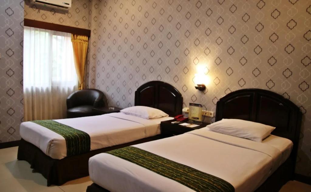 Hotel Roditha - главное фото