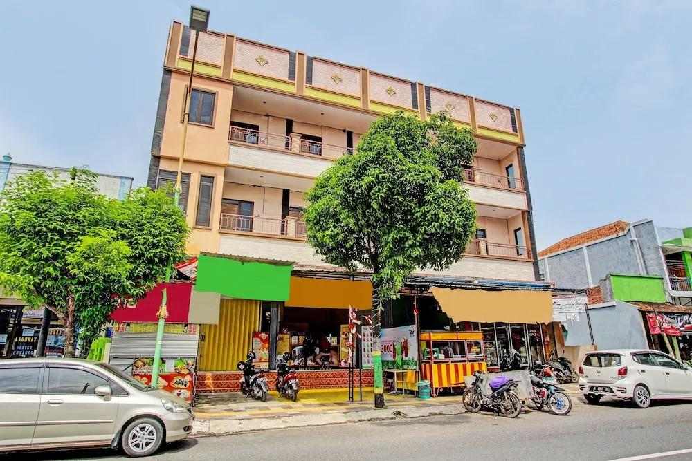 SPOT ON 92181 Kristin Homestay - главное фото