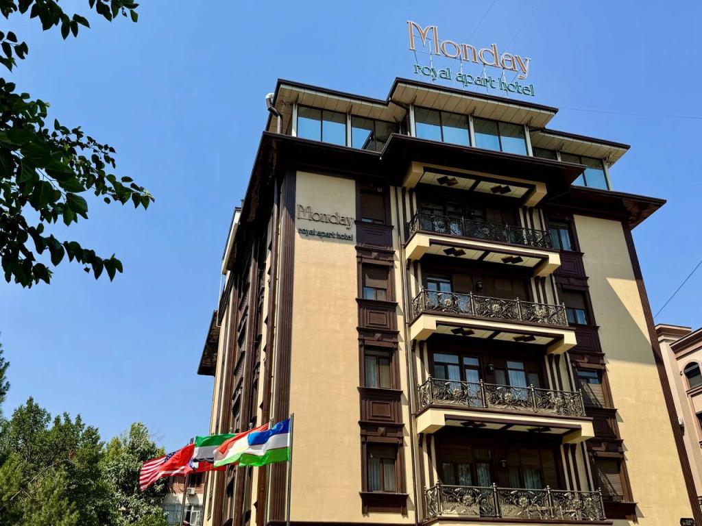 Апарт-Отель Monday Royal - главное фото