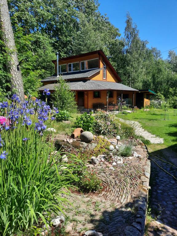 Дом-студия Усадьба - главное фото