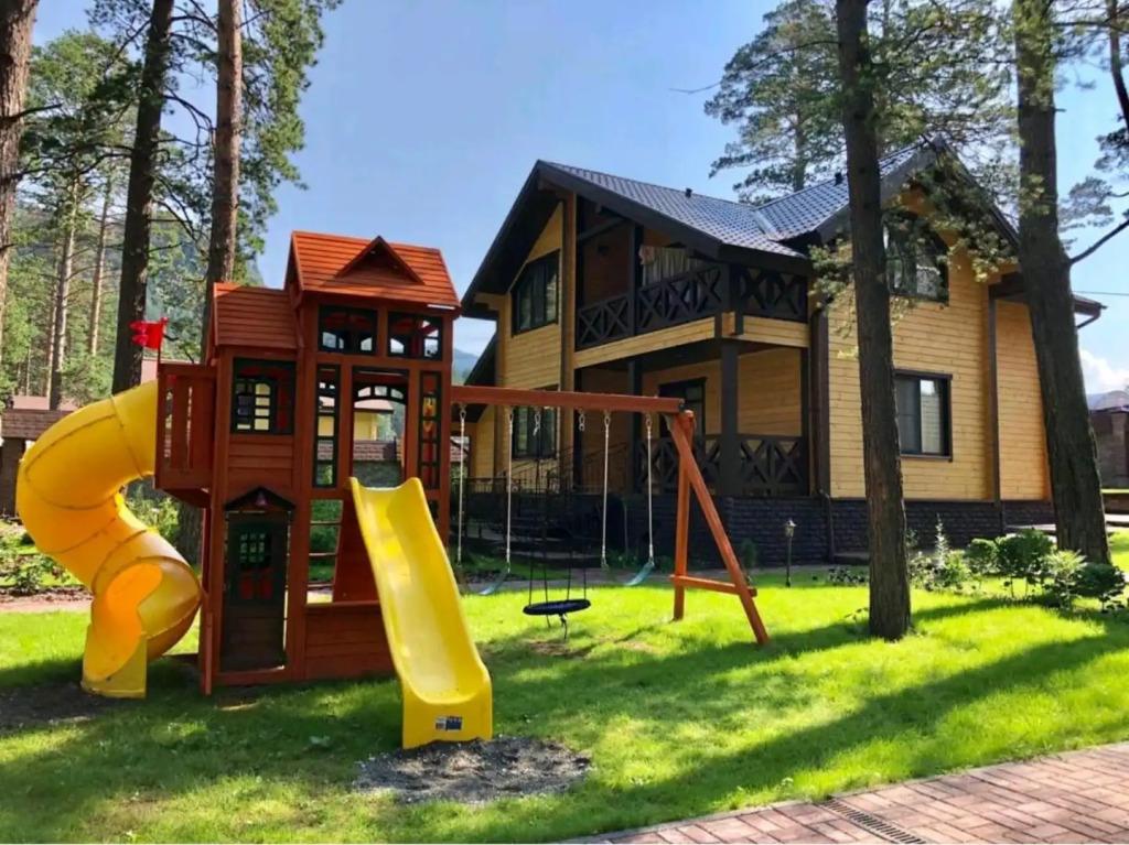 Частный дом Усадьба Горный Алтай 1 - главное фото