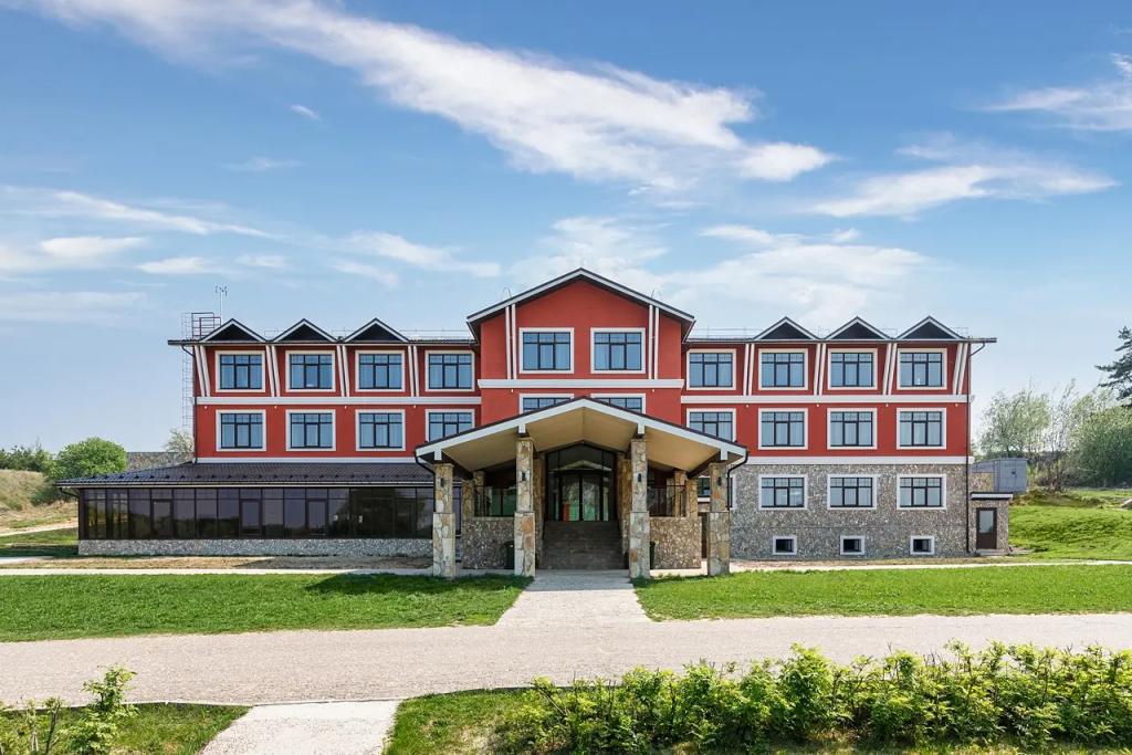 База отдыха Загородный клуб Свияга - главное фото