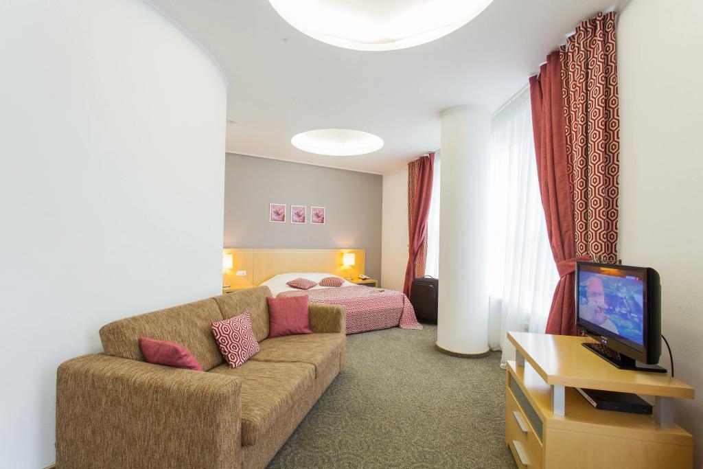 Отель Визави - главное фото