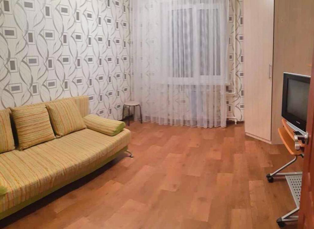 Апартаменты Трёхкомнатные на Сююмбике 63 - главное фото