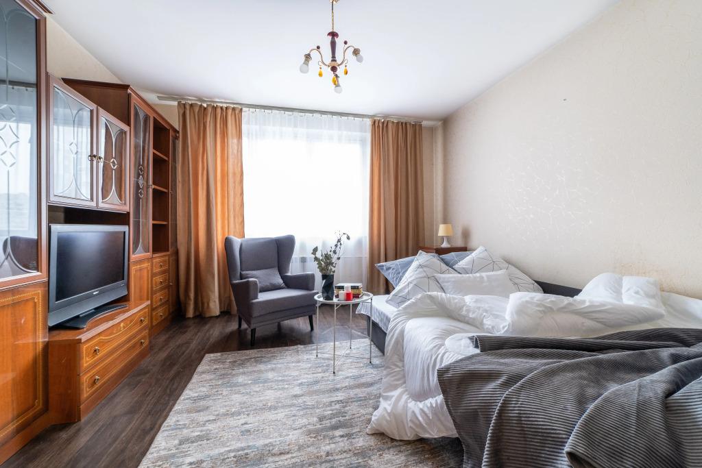 Квартира Двухкомнатная рядом с метро - главное фото